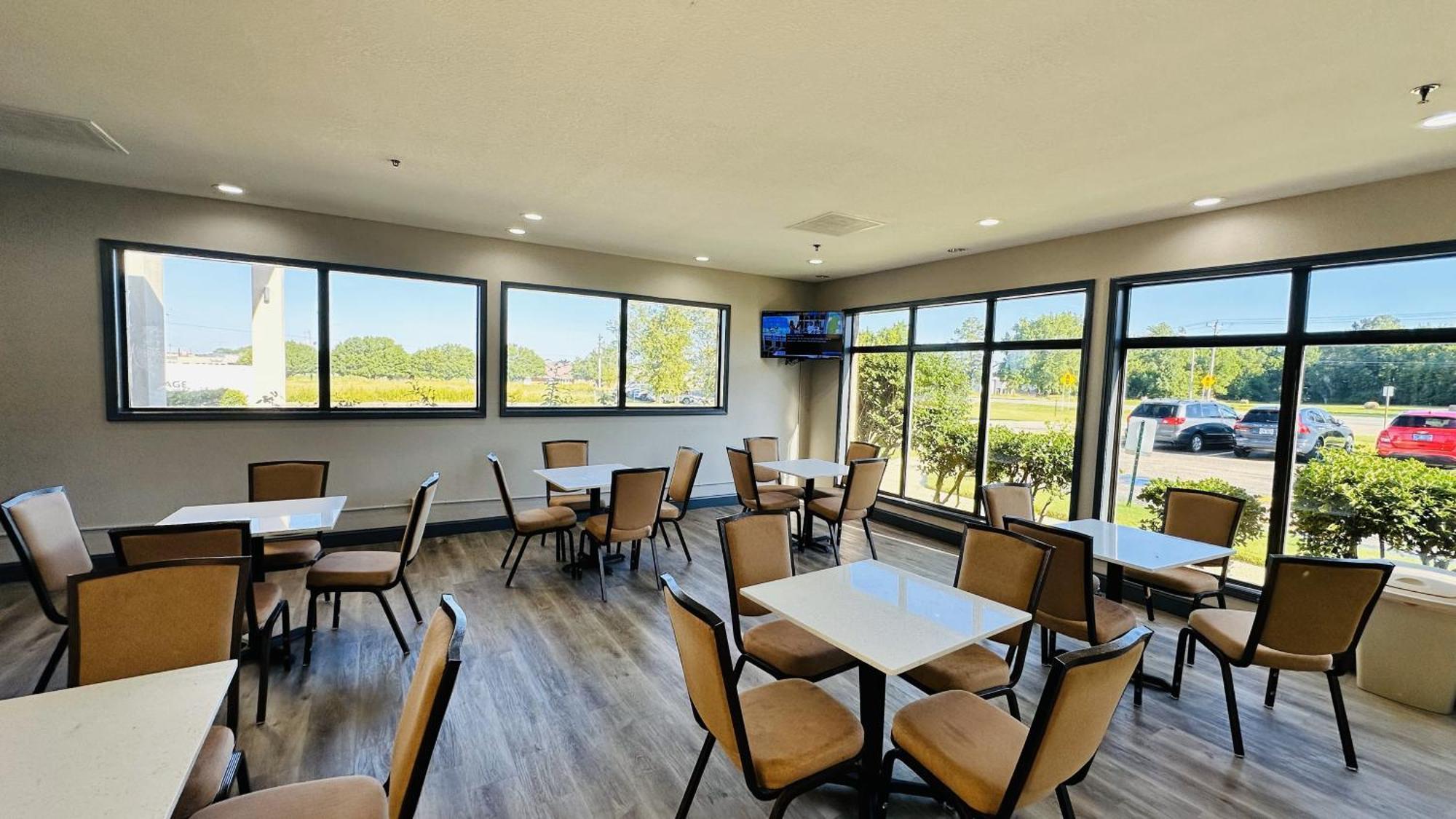 Days Inn & Suites By Wyndham Wynne Exteriér fotografie