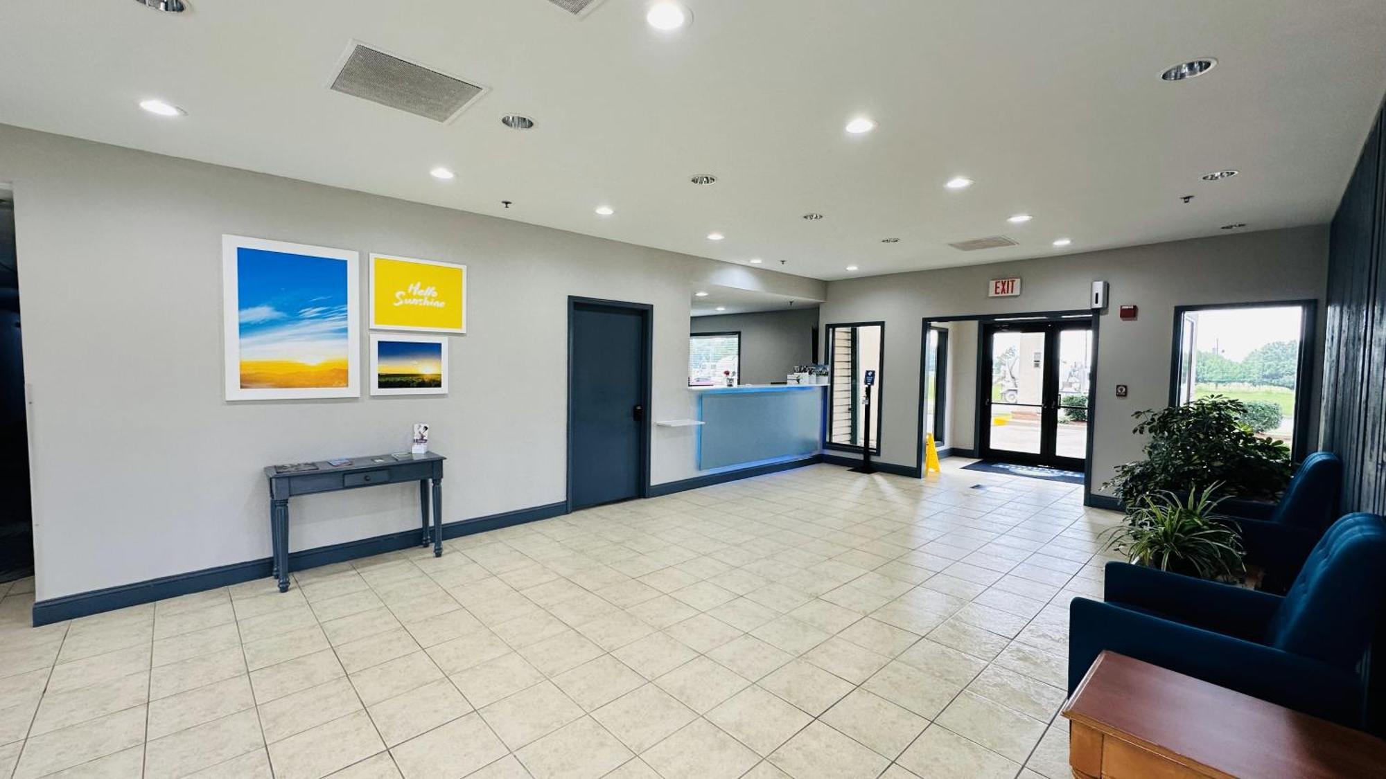 Days Inn & Suites By Wyndham Wynne Exteriér fotografie