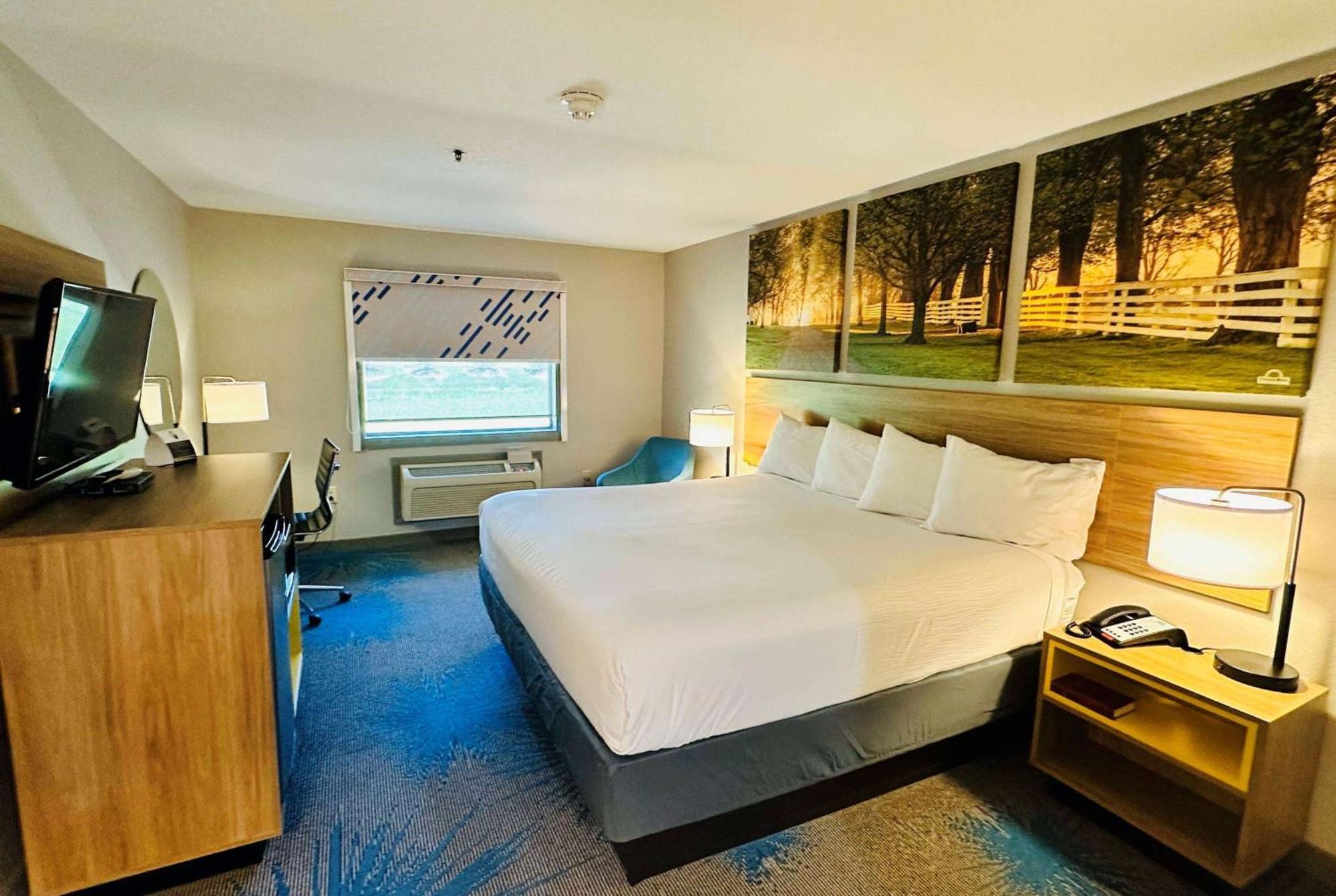 Days Inn & Suites By Wyndham Wynne Exteriér fotografie